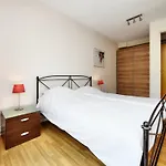 In Odeigne With Private Pool & Sauna Tatil Evi