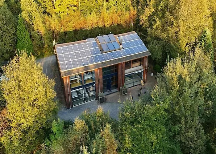 In Odeigne With Private Pool & Sauna